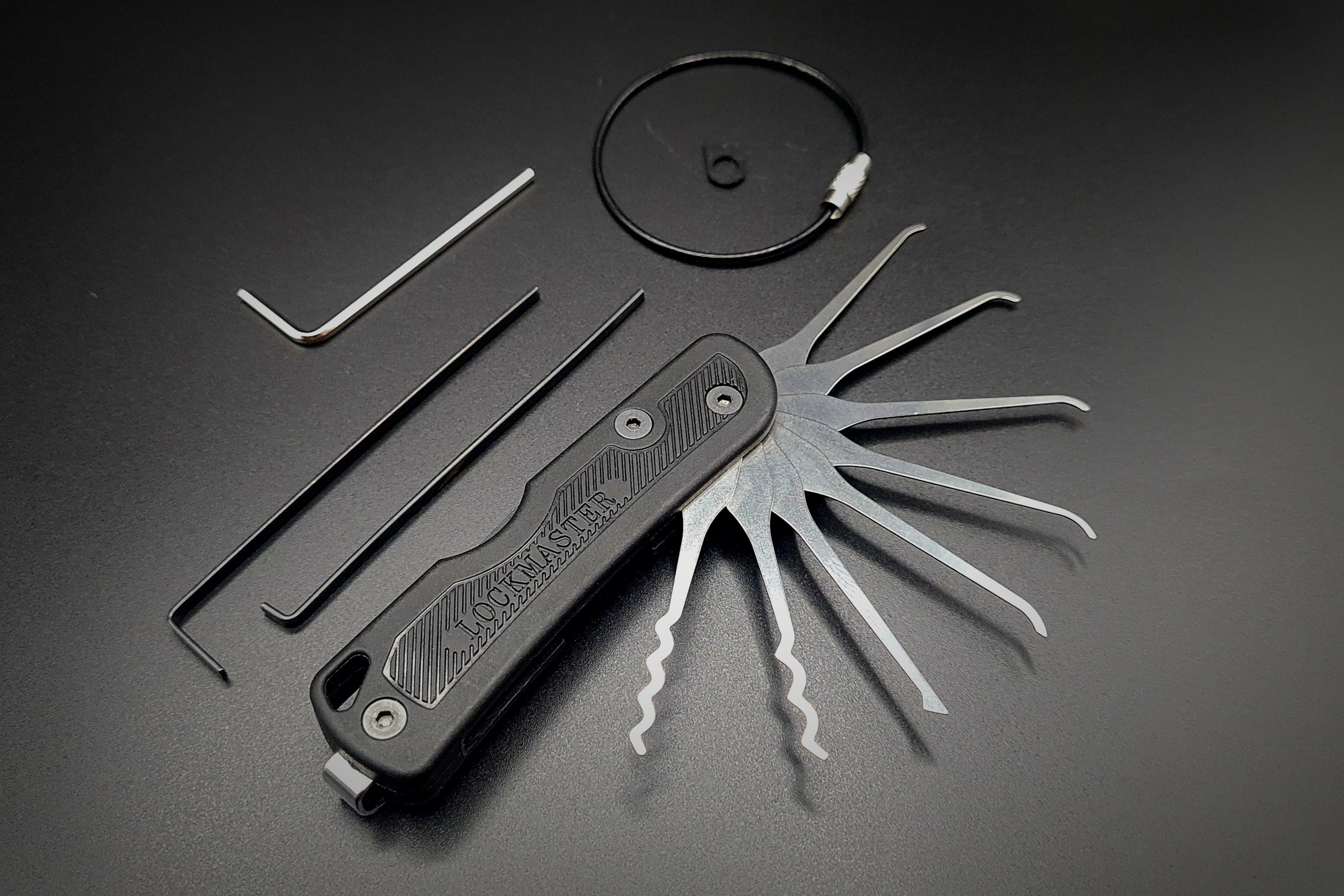 LockmasterJackknife-MokiEdition