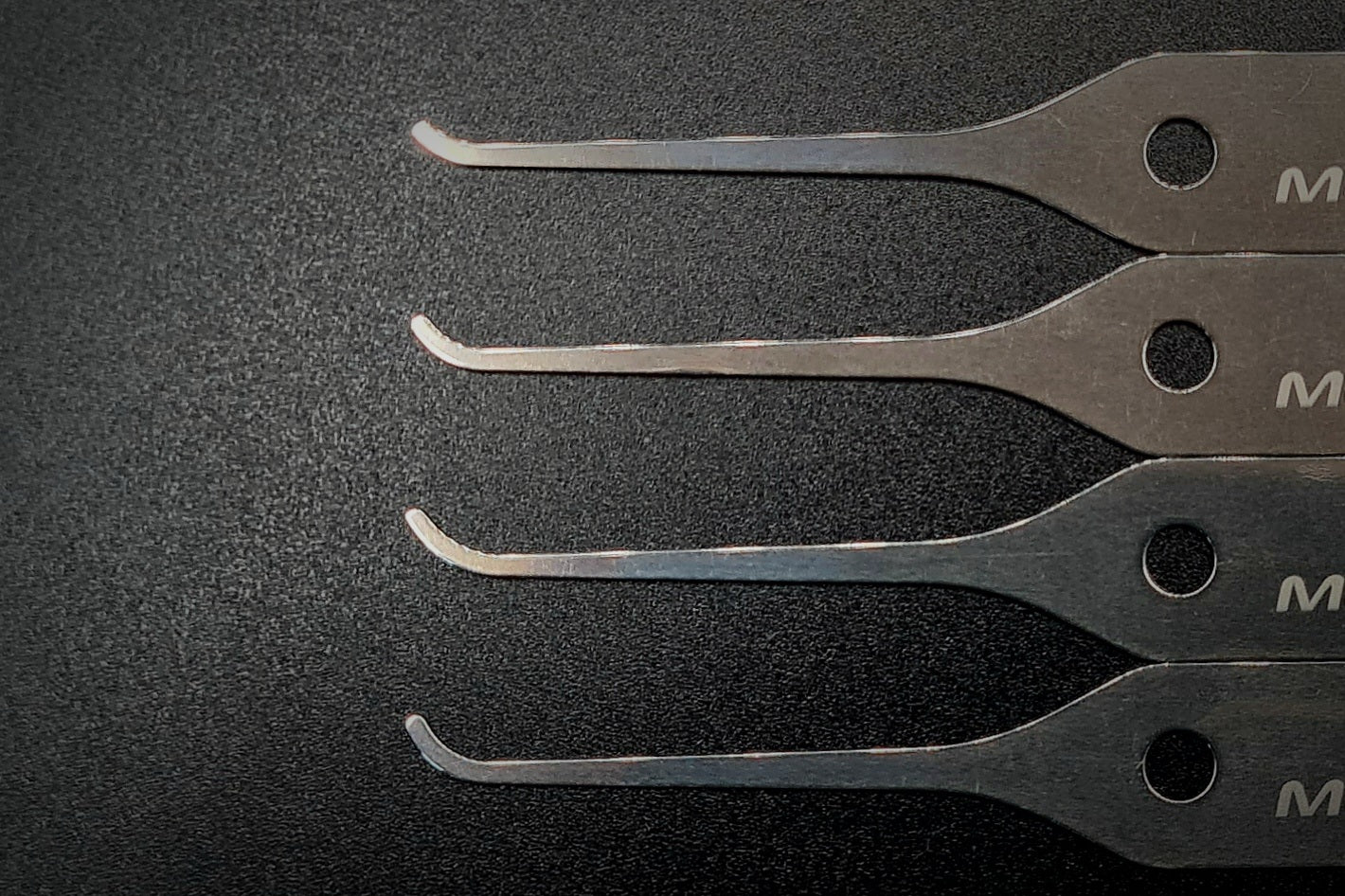 Hooks Round 106-406 - 4-Pack